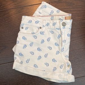 Sanctuary white floral shorts